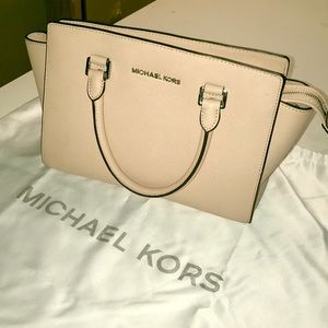 Michael Kors bag